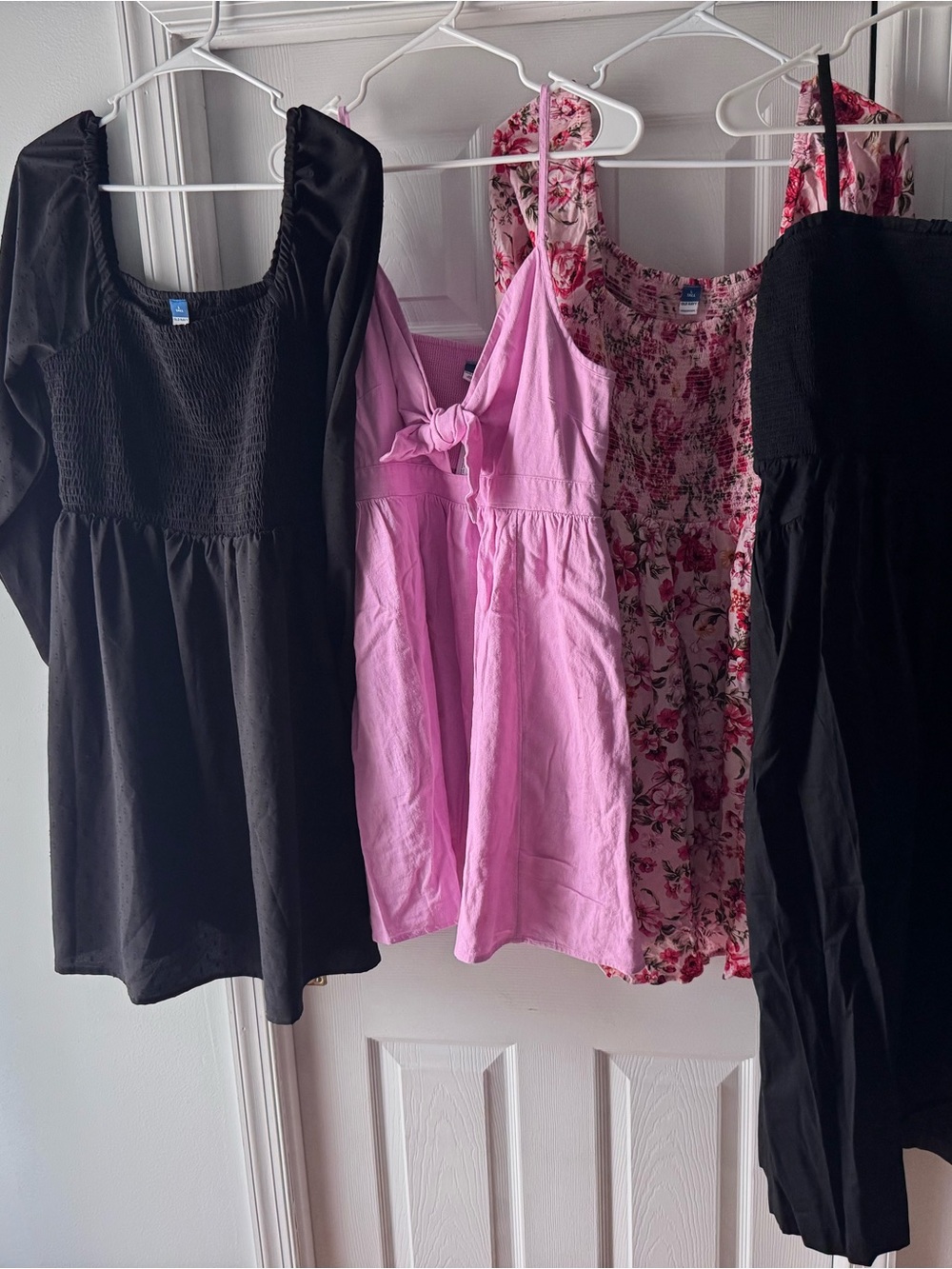 OLD NAVY DRESS LOT SIZE LARGE SOME NWT FLORAL PINK BLACK